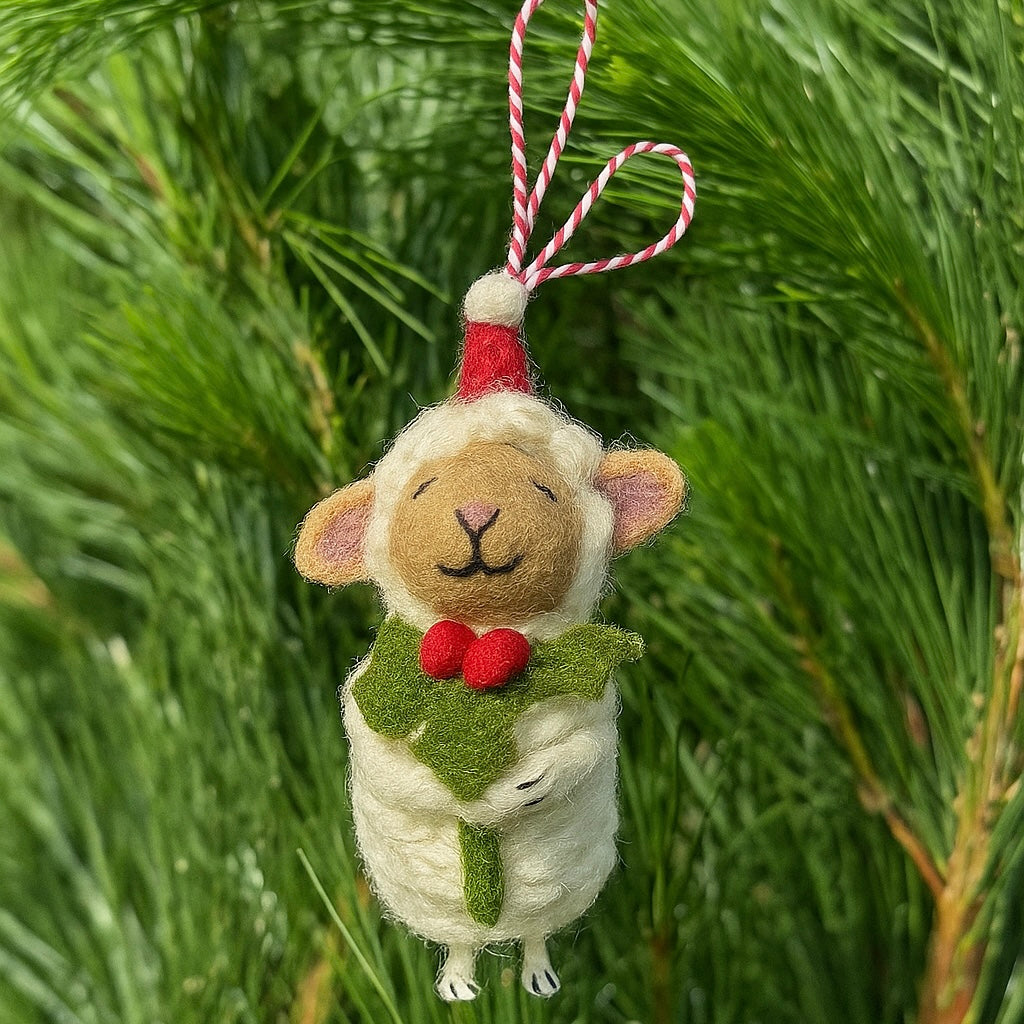 NZ Wool Sheep decoration – Holding Holly